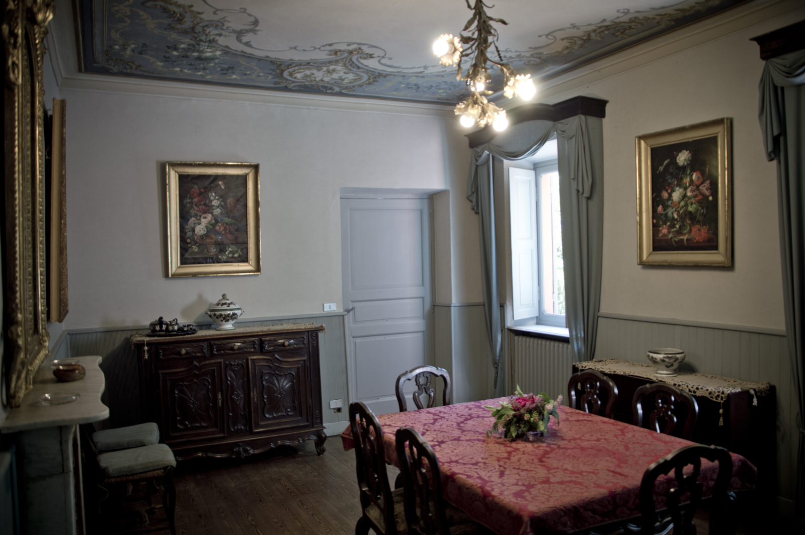 Mobili sala da pranzo: furniture dining rooms. ferro mobili in ...